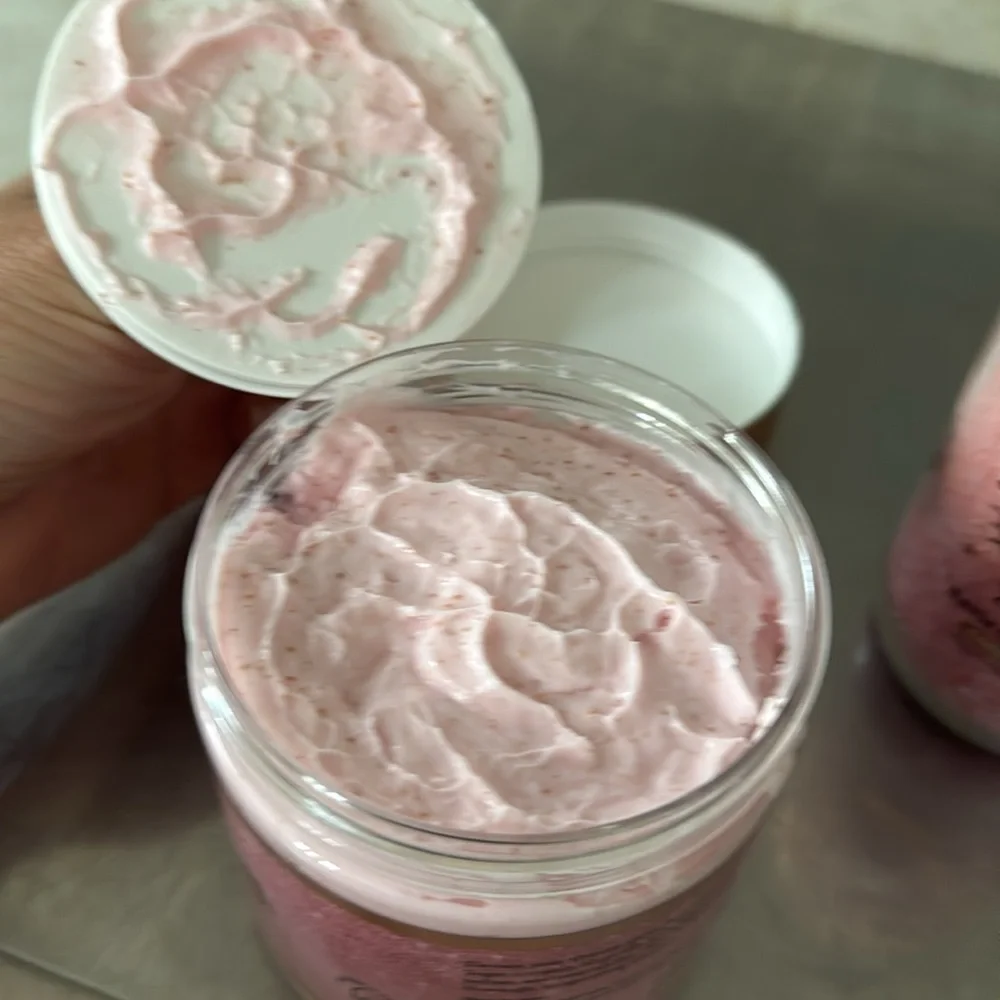 The Creme Shop X HELLO KITTY Sugar Body Scrub and Bath Crystals NWOT - Picture 11 of 11